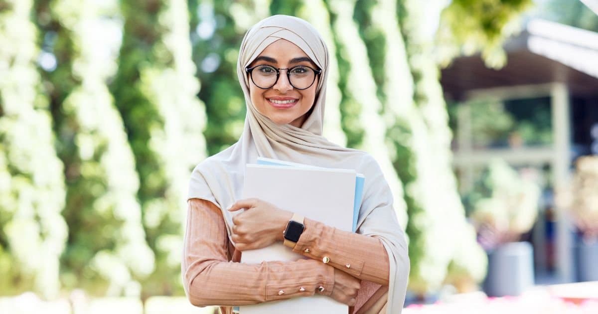 KHDA Scholarship Registration Opens for 3rd Hamdan bin Mohammed Programme for 2026-2027